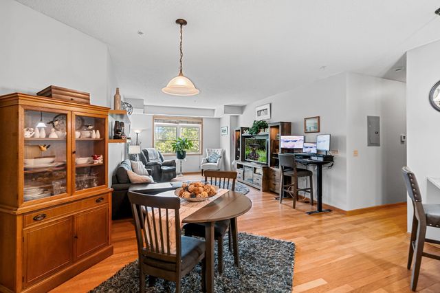 2530 E 34th Street 210, Minneapolis, MN 55406