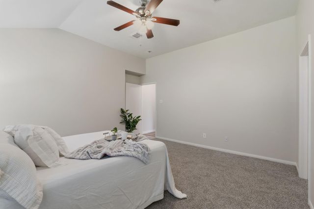 10478 Twin Circles Drive, Montgomery, TX 77356