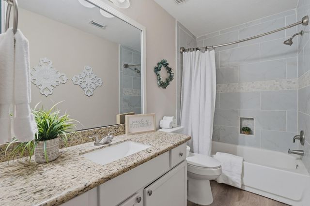 10478 Twin Circles Drive, Montgomery, TX 77356