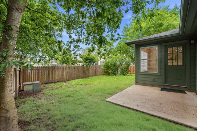 10478 Twin Circles Drive, Montgomery, TX 77356