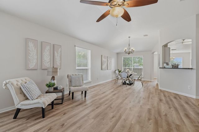 10478 Twin Circles Drive, Montgomery, TX 77356