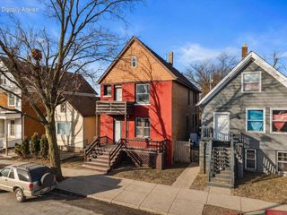 2033 S 16th STREET, Milwaukee, WI 53204