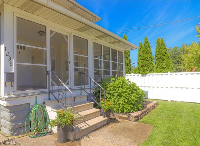 1238 Webb Road, Lakewood, OH 44107