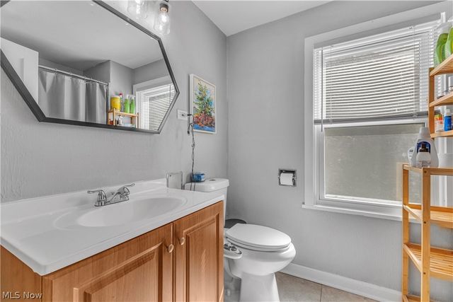 1238 Webb Road, Lakewood, OH 44107