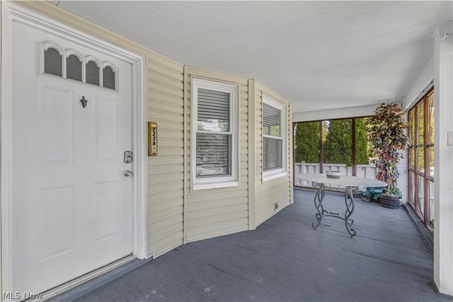 1238 Webb Road, Lakewood, OH 44107