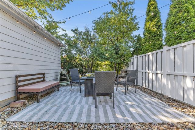 1238 Webb Road, Lakewood, OH 44107