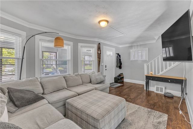 1238 Webb Road, Lakewood, OH 44107