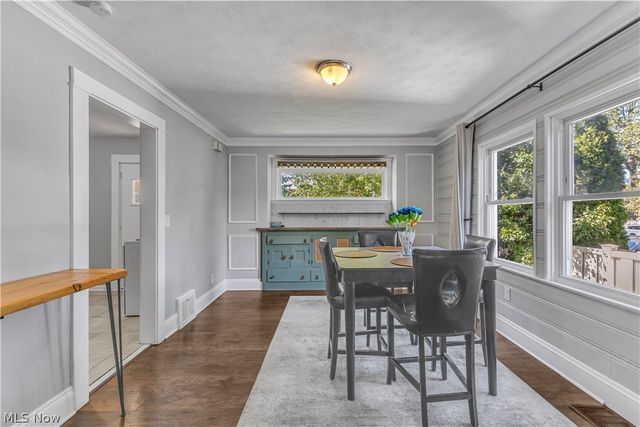 1238 Webb Road, Lakewood, OH 44107