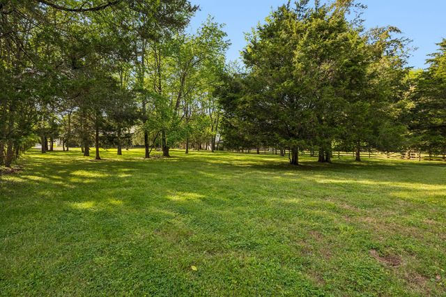 1006 John Wright Rd, Mount Juliet, TN 37122