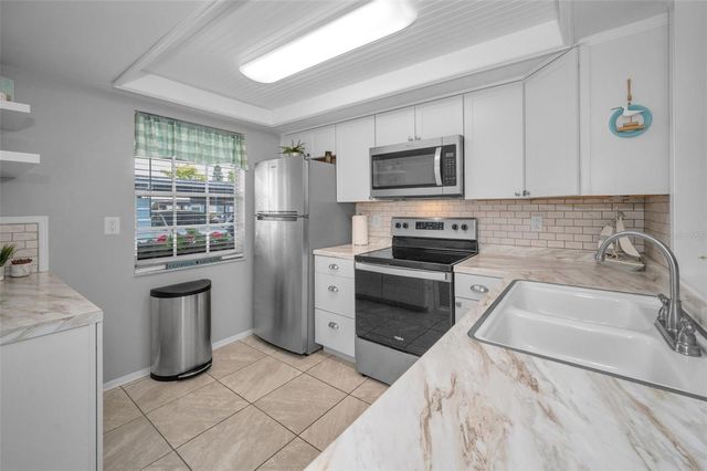 4224 RAX PLACE 4224, New Port Richey, FL 34652