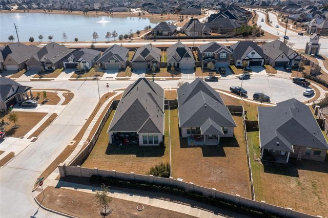 18906 Brego Lane, Tomball, TX 77377