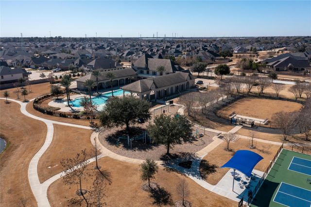 18906 Brego Lane, Tomball, TX 77377