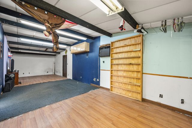 101 S Runnels Avenue, Streetman, TX 75859