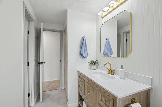 3435 Fox Run Road, Westerville, OH 43081