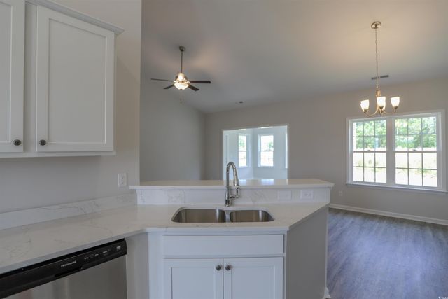 921 Woodside Dr., Conway, SC 29526