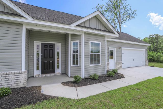921 Woodside Dr., Conway, SC 29526