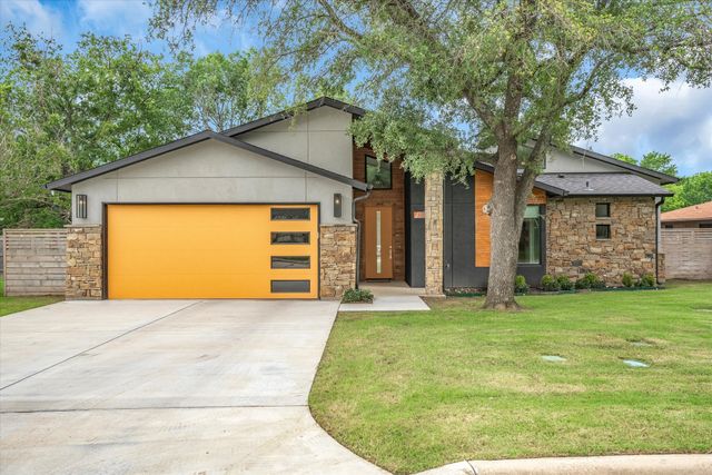 103 Juanita Avenue, Wills Point, TX 75169
