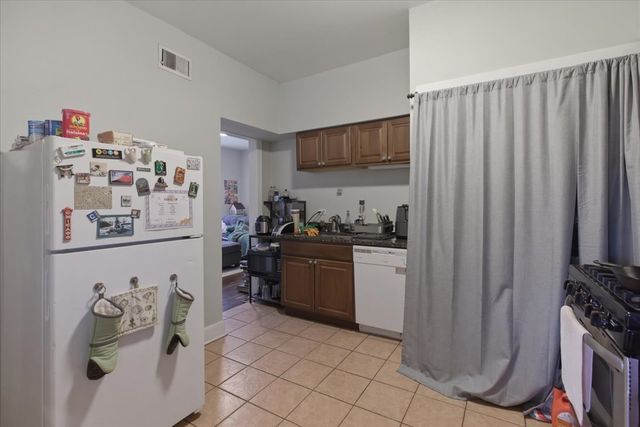 4002 N Southport Avenue 3, Chicago, IL 60613