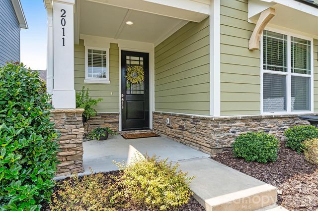 2011 Claybrook Lane, Denver, NC 28037