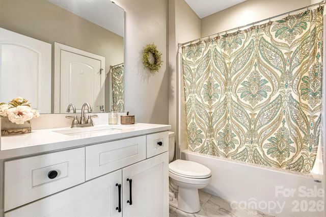 2011 Claybrook Lane, Denver, NC 28037