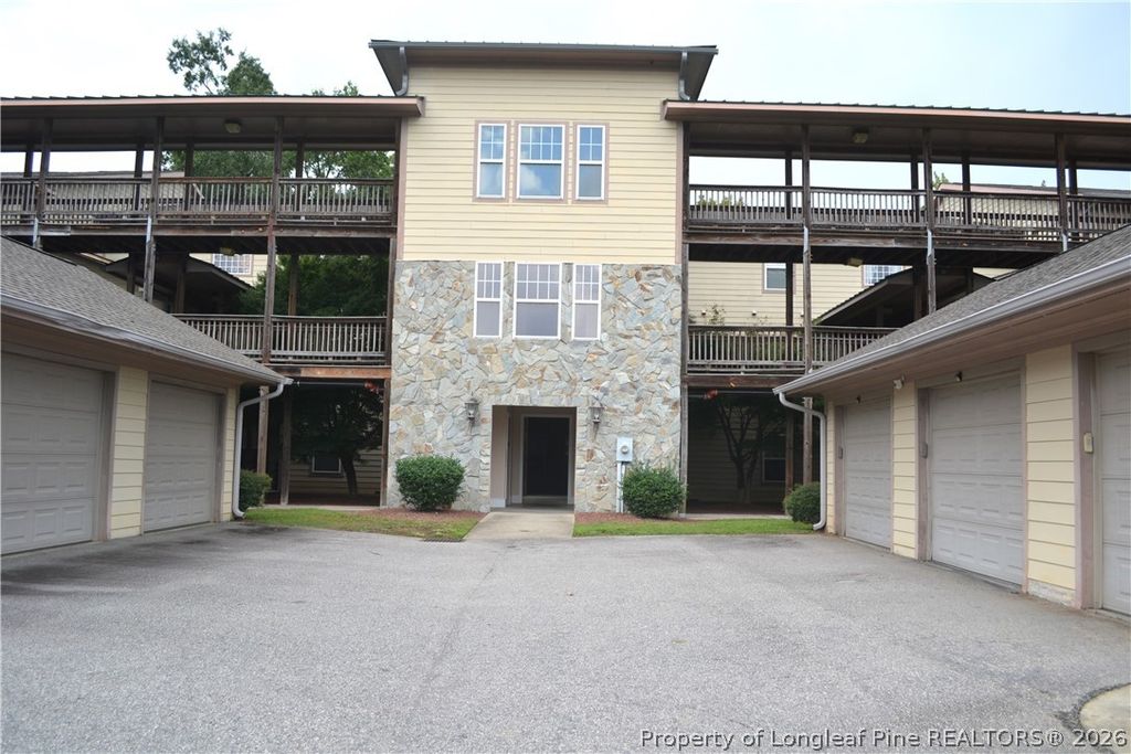 1611 Bluffside Drive 104, Fayetteville, NC 28312 — exterior