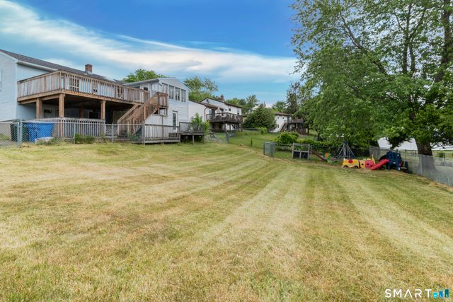 272 Anns Farm Road, Hamden, CT 06518