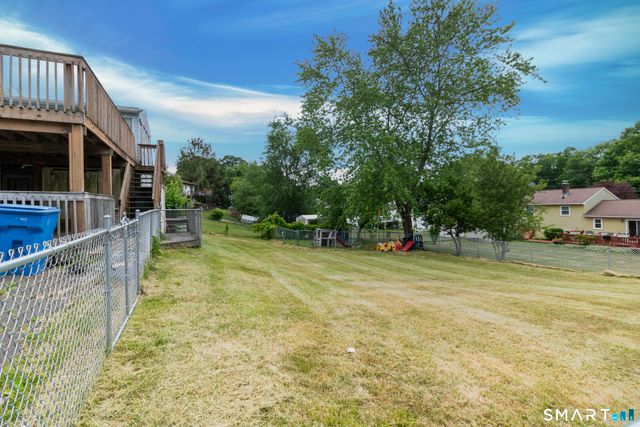 272 Anns Farm Road, Hamden, CT 06518