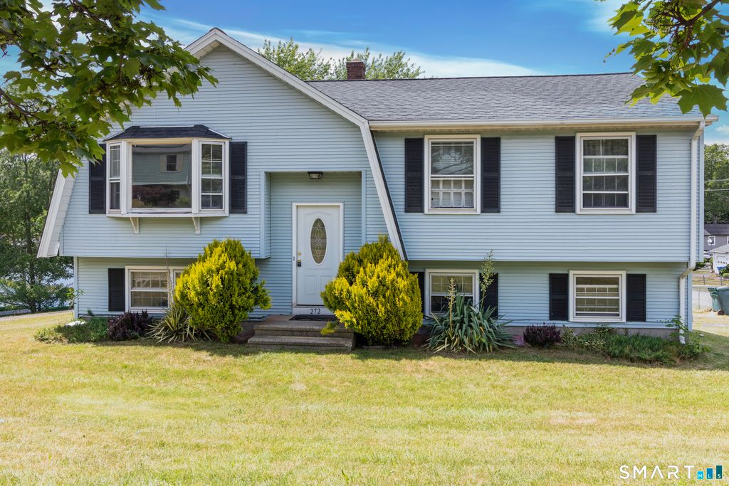 272 Anns Farm Road, Hamden, CT 06518