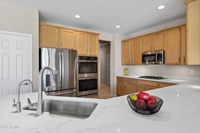 42818 W MORNING DOVE Lane, Maricopa, AZ 85138