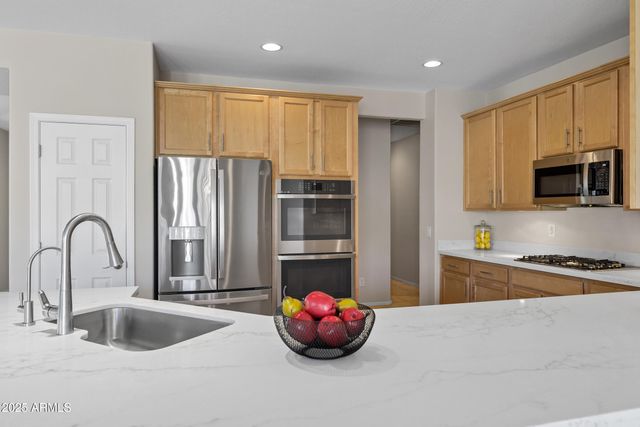 42818 W MORNING DOVE Lane, Maricopa, AZ 85138