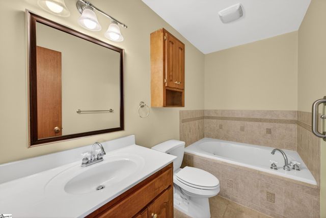 104 Salem Court, Greenville, SC 29617