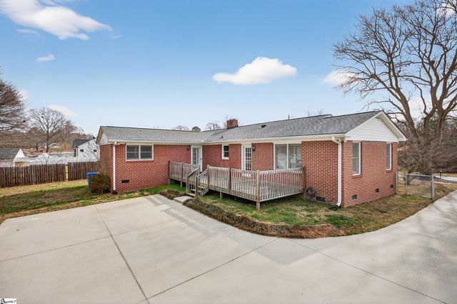 104 Salem Court, Greenville, SC 29617