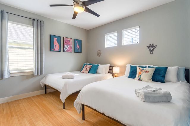 3000 Neal ST, Austin, TX 78702