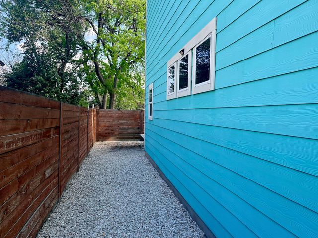 3000 Neal ST, Austin, TX 78702