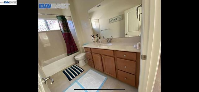 703 N Claret Ln, Mountain House, CA 95391