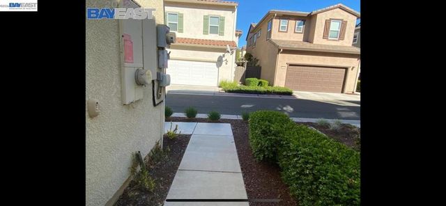 703 N Claret Ln, Mountain House, CA 95391