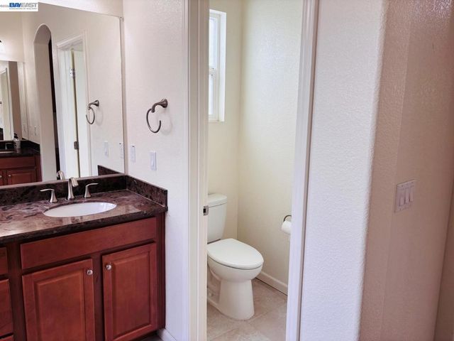 703 N Claret Ln, Mountain House, CA 95391