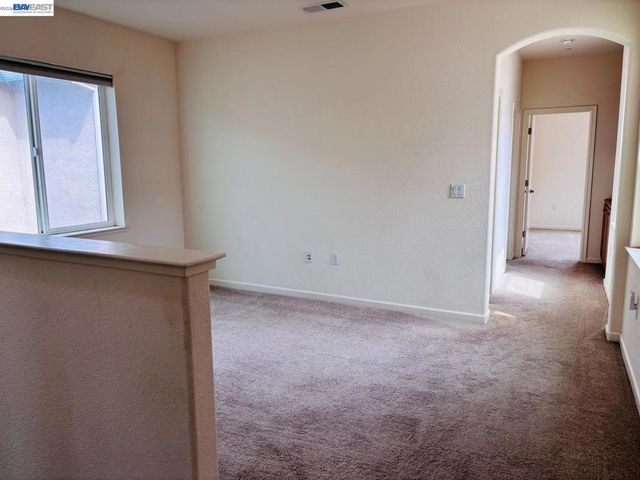 703 N Claret Ln, Mountain House, CA 95391