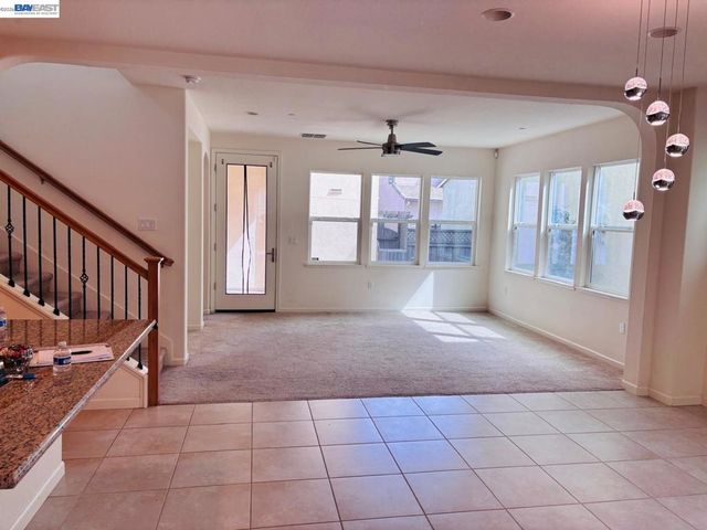 703 N Claret Ln, Mountain House, CA 95391