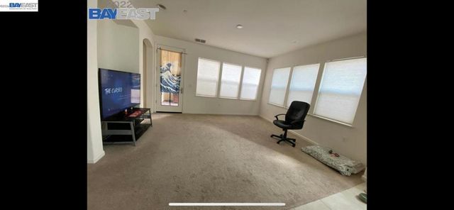 703 N Claret Ln, Mountain House, CA 95391