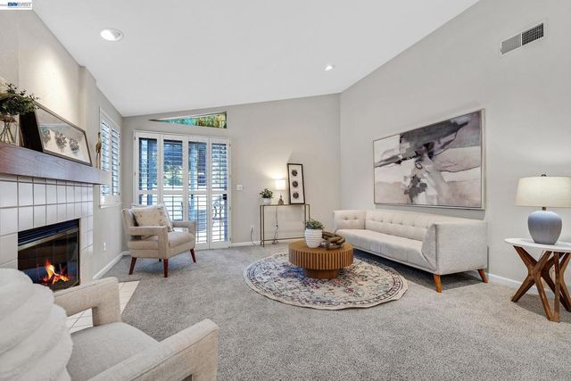 1816 Sinclair Dr, Pleasanton, CA 94588