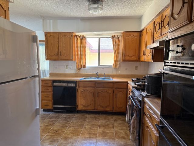 3502 Lilac Lane, Rowlett, TX 75089