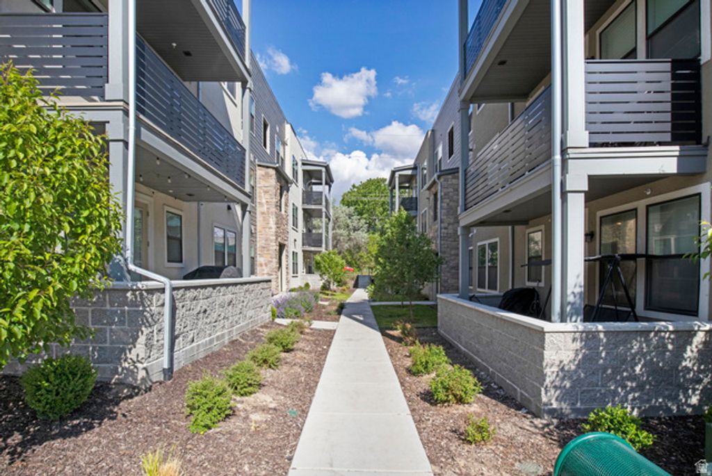 Image 2 of property listing at 8373 S IRIS LUMI LN #203, Midvale, UT 84047