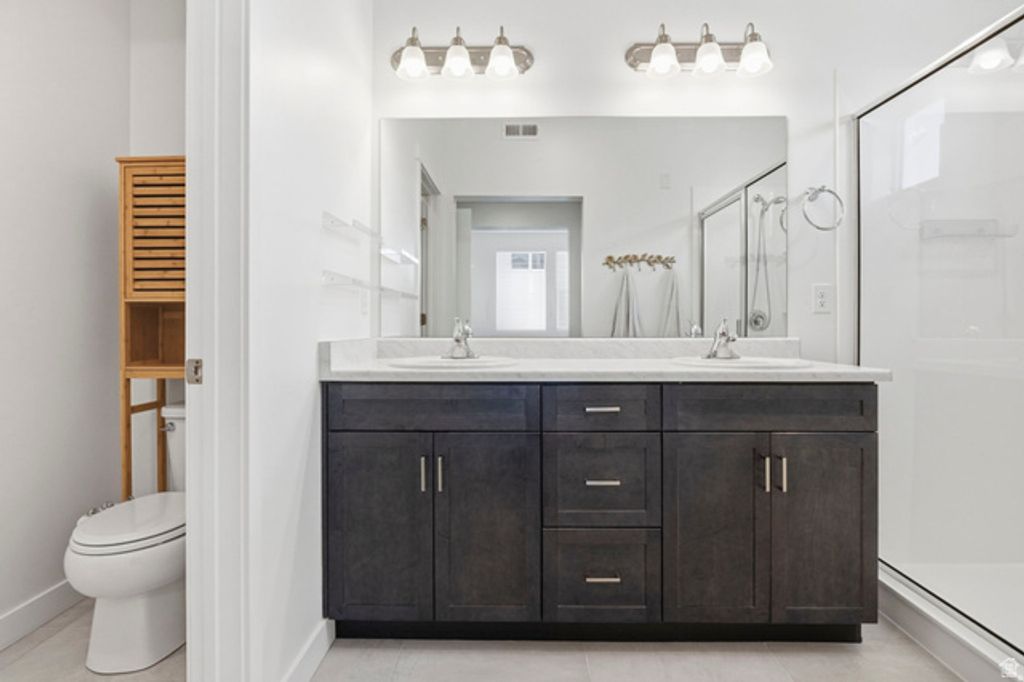 Image 16 of property listing at 8373 S IRIS LUMI LN #203, Midvale, UT 84047