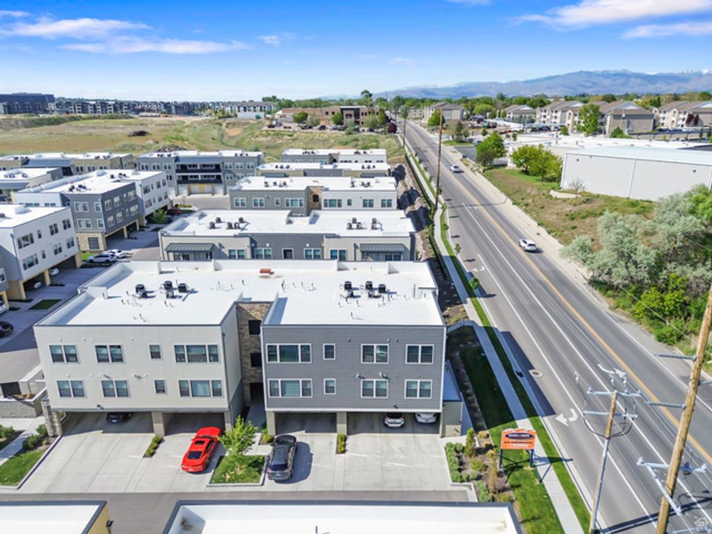 Image 24 of property listing at 8373 S IRIS LUMI LN #203, Midvale, UT 84047