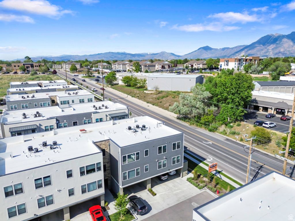 Image 27 of property listing at 8373 S IRIS LUMI LN #203, Midvale, UT 84047