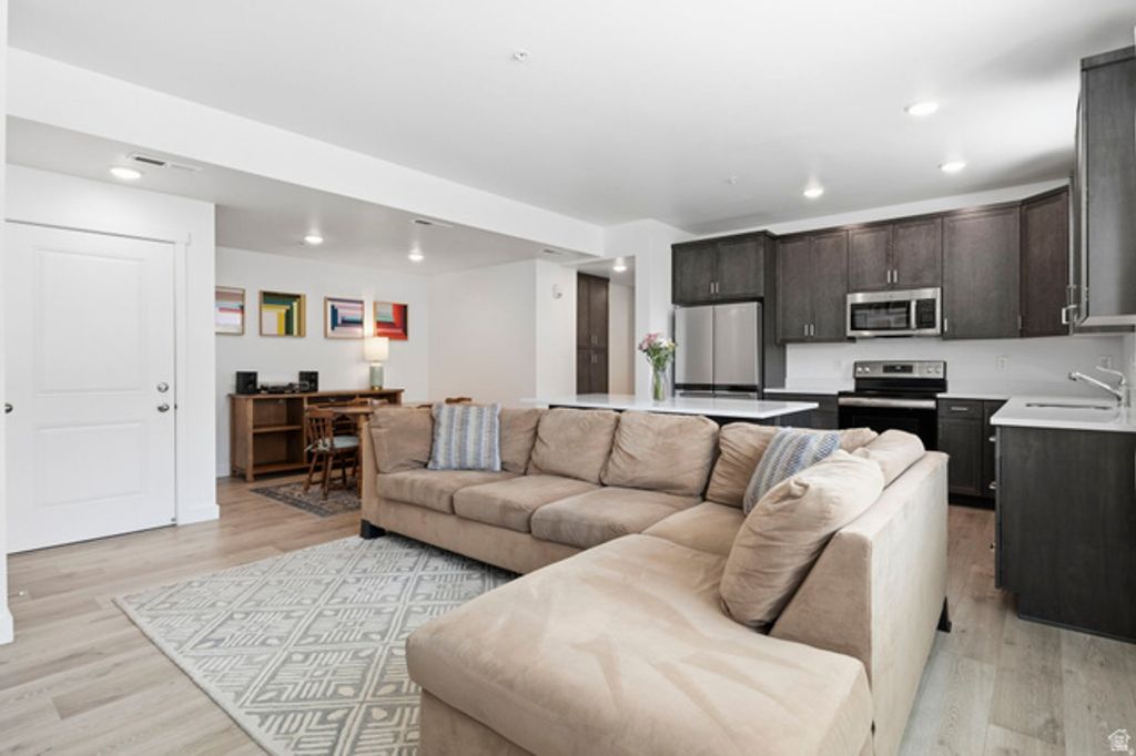 Image 6 of property listing at 8373 S IRIS LUMI LN #203, Midvale, UT 84047