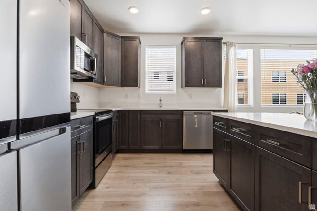 Image 7 of property listing at 8373 S IRIS LUMI LN #203, Midvale, UT 84047