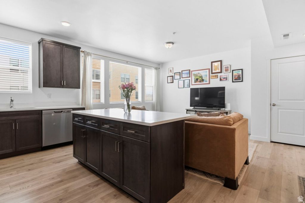 Image 8 of property listing at 8373 S IRIS LUMI LN #203, Midvale, UT 84047