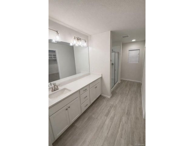 9803 Ceylon St, Commerce City, CO 80022